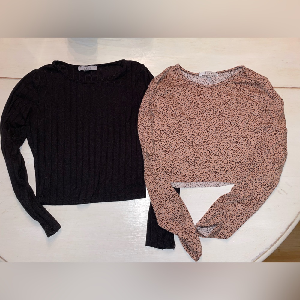 Two Gaze Long Sleeved Crop Tops XS